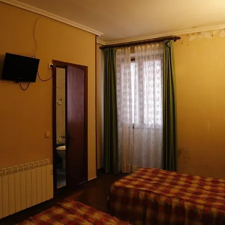 Pension Iberia-2